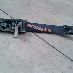 VOLVO 460 Bal hátsó külső kilincs bontott alkatrész Exkluzív ajánlat