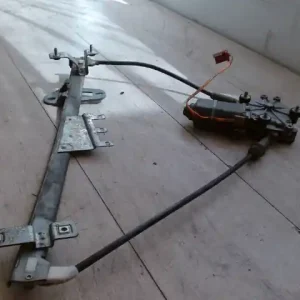 Ajánlat VOLVO 460 Jobb első ablakemelő szerkezet elektromos 4 ajtós bontott alkatrész