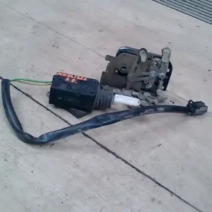 Csak ma VOLVO 460 Jobb első ajtó zárszerkezet központizáras bontott alkatrész