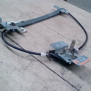 Alacsony ár VOLVO 460 Bal hátsó ablakemelő szerkezet mechanikus bontott alkatrész