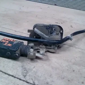 Exkluzív ajánlat VOLVO 460 Jobb hátsó ajtó zárszerkezet központi záras bontott alkatrész