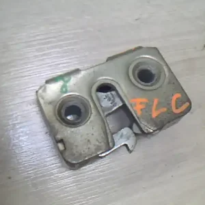 Kiárusítás VOLVO FLC7,5 Jobb hátsó ajtó zárszerkezet mechanikus bontott alkatrész