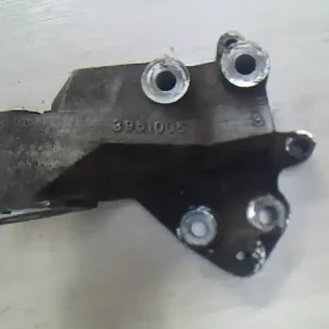 Biztonságos vásárlás VOLVO FLC7,5 Tartóbak bontott alkatrész