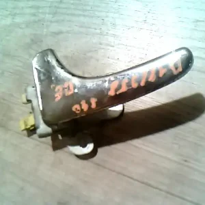 VOLVO S40 Bal első belső kilincs bontott alkatrész Kedvezményes ár