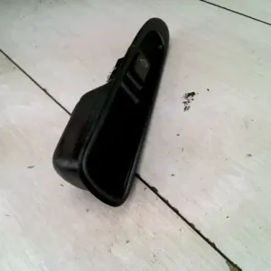 Vedd meg most VOLVO S40 Jobb első ablakemelő kapcsoló bontott alkatrész