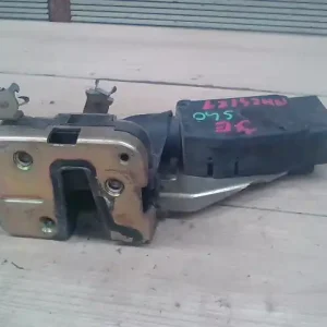 Különleges ajánlat VOLVO S40 Jobb első ajtó zárszerkezet központizáras 4 ajtós bontott alkatrész