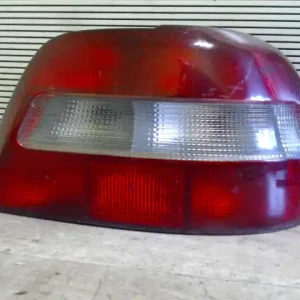 VOLVO S40 Jobb hátsó lámpa bontott alkatrész Vásárlói kedvenc