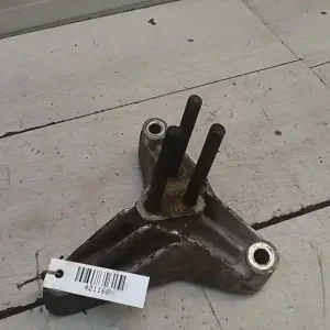 VOLVO S40 Sebességváltó tartó bak bontott alkatrész Olcsó