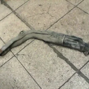 VOLVO S40 üzemanyag betöltő cső fém bontott alkatrész Végkiárusítás