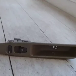 Azonnali szállítás VOLVO S40 2000.06.01-2004.05.31 Jobb első ablakemelő kapcsoló kombi bontott alkatrész