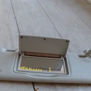 Ne maradj le VOLVO S40 2000.06.01-2004.05.31 Jobb napellenző bontott alkatrész