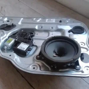 Szuper ajánlat VOLVO S40 2008.01.01-2012.05.30 Bal hátsó ablakemelő szerkezet elektromos 4 ajtós bontott alkatrész