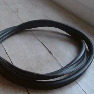 VOLVO S40 2008.01.01-2012.05.30 Csomagtérajtó kéder gumi 4 ajtós bontott alkatrész Expressz szállítás