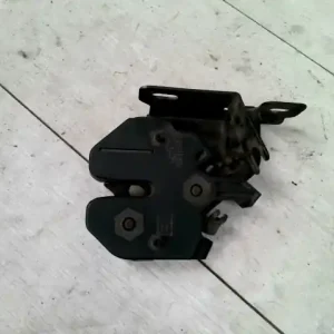 Nézd meg most VOLVO S70 Jobb motorháztető zár bontott alkatrész