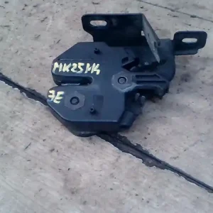 Biztonságos fizetés VOLVO S70 Jobb motorháztető zár bontott alkatrész