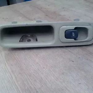 VOLVO S80 98.05.01-06.02.28 Jobb hátsó ablakemelő kapcsoló 4 ajtós bontott alkatrész Rendeld meg most