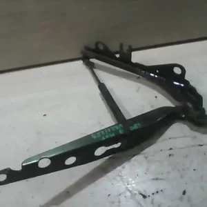 Újdonság VOLVO S80 98.05.01-06.02.28 Motorháztető jobb zsanér bontott alkatrész