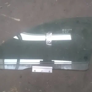 Végkiárusítás VOLVO V40 Bal első ajtóüveg bontott alkatrész