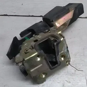 VOLVO V40 Bal hátsó ajtó zárszerkezet központi záras bontott alkatrész Kedvezményes ár