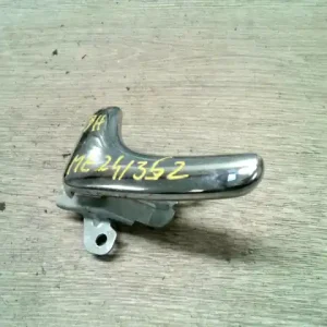 Prémium VOLVO V40 Bal hátsó belső kilincs bontott alkatrész