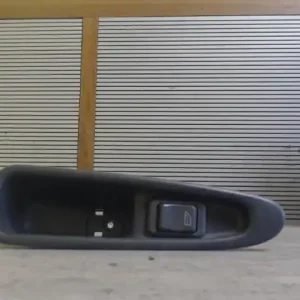 Bestseller VOLVO V40 Jobb első ablakemelő kapcsoló bontott alkatrész