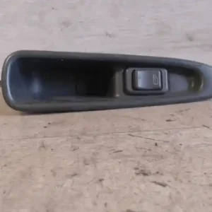 Kihagyhatatlan ajánlat VOLVO V40 Jobb első ablakemelő kapcsoló kombi bontott alkatrész