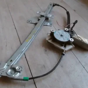 VOLVO V40 Jobb első ablakemelő szerkezet elektromos kombi bontott alkatrész Gyors szállítás