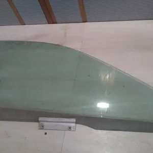 Kedvezmény VOLVO V40 Jobb első ajtóüveg kombi bontott alkatrész