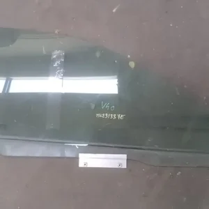 VOLVO V40 Jobb első ajtóüveg bontott alkatrész Ajánlat
