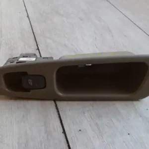 VOLVO V40 Jobb hátsó ablakemelő kapcsoló bontott alkatrész Vedd meg online