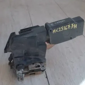 VOLVO V40 Jobb hátsó ajtó zárszerkezet központi záras kombi bontott alkatrész Szuper ajánlat