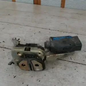 VOLVO V40 Jobb hátsó ajtó zárszerkezet központi záras bontott alkatrész Újdonság