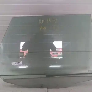 Azonnal elérhető VOLVO V40 Jobb hátsó ajtóüveg bontott alkatrész