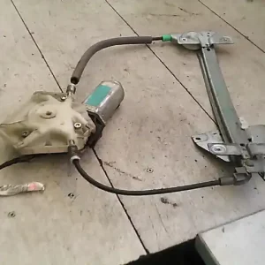 VOLVO V40 Jobb hátsó ablakemelő szerkezet elektromos bontott alkatrész Árcsökkenés