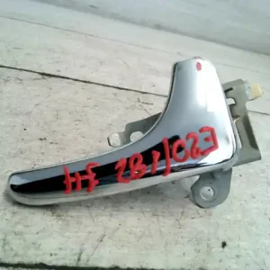 VOLVO V40 Jobb hátsó belső kilincs bontott alkatrész Vásárlói kedvenc