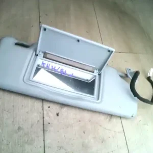 VOLVO V40 Jobb napellenző bontott alkatrész Vedd meg most