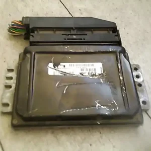 Biztonságos fizetés VOLVO V40 Motorvezérlő egység ecu pcm modul bontott alkatrész