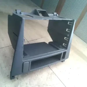 Újdonság VOLVO V40 Rádió keret bontott alkatrész