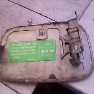 VOLVO V40 Tankajtó bontott alkatrész Olcsó