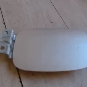 Gyors szállítás VOLVO V40 Tankajtó kombi bontott alkatrész