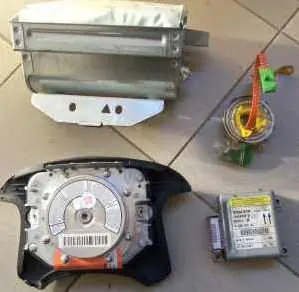 Szuper akció VOLVO V40 Utasoldali műszerfal légzsák bontott alkatrész