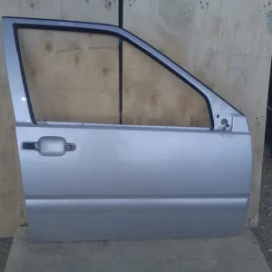 VOLVO V70 1996-2000 Jobb első ajtó. ezüst kombi bontott alkatrész Legkelendőbb