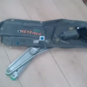 Akció VOLVO V70 1996-2000 Jobb hátsó ablakemelő szerkezet elektromos kombi bontott alkatrész