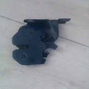 Outlet VOLVO V70 1996-2000 Jobb motorháztető zár bontott alkatrész