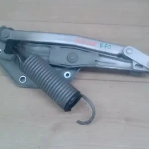 Csak ma VOLVO V70 1996-2000 Motorháztető bal zsanér rugóval bontott alkatrész