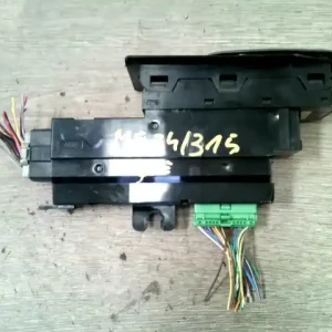 VOLVO V70 2000.01.01- 2007.08.31 Jobb első ablakemelő kapcsoló bontott alkatrész Rendeld meg most