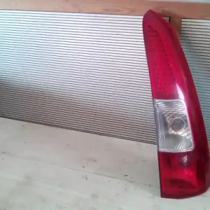 Legnépszerűbb VOLVO V70 2000.01.01- 2007.08.31 Jobb felső hátsó lámpa bontott alkatrész