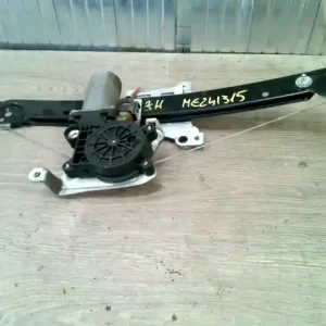 Vedd meg most VOLVO V70 2000.01.01- 2007.08.31 Jobb hátsó ablakemelő szerkezet elektromos bontott alkatrész