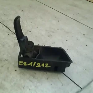 Azonnal elérhető VW GOLF II. Bal első belső kilincs bontott alkatrész