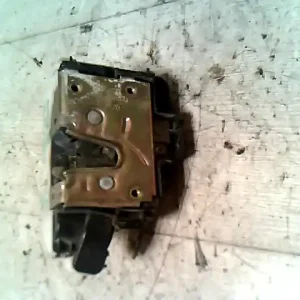 Akciós ár VW GOLF III. 94- Jobb első ajtó zárszerkezet központizáras 5 ajtós bontott alkatrész